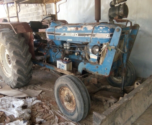 ขายรถไถฟอร์ด ที 3 เล่มทะเบียน พร้อมอุปกรณ์ 3 ขิ้น