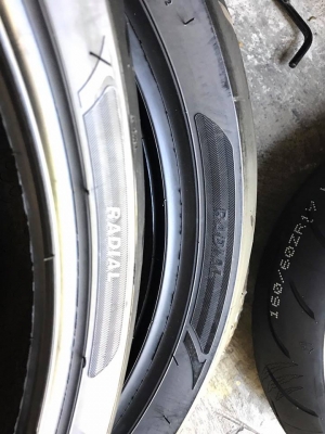 ใหม่ล่าสุด Kingtyre ยางเรเดียล 2 คอมพาวด์ ราคาไทยแลนด์ เกรด ZR ตรงกลาง Medium ข้าง Soft