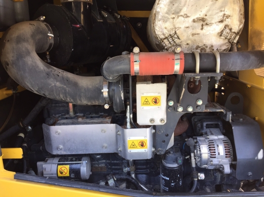 KOMATSU WA320-6 รุ่นใหม่กว่าห้างในไทย นำเข้าจากญี่ปุ่น สภาพดีมากสวยแบบเดิมๆมาเลยครับ KOMATSU WA320-6 รุ่นใหม่กว่าห้างในไทย นำเข้าจากญี่ปุ่น สภาพดีมากสวยแบบเดิมๆมาเลยครับ