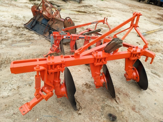 ขายหาง3ใบ24