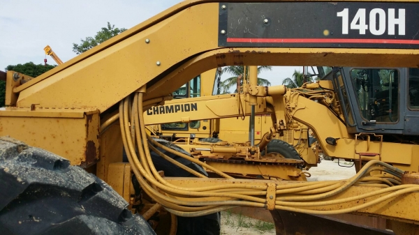ขาย รถเกรด CAT  140 H  นำเข้า จาก อเมริกา
