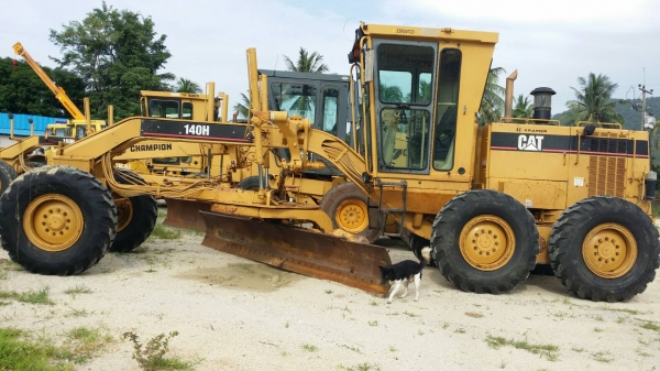 ขาย รถเกรด CAT  140 H  นำเข้า จาก อเมริกา