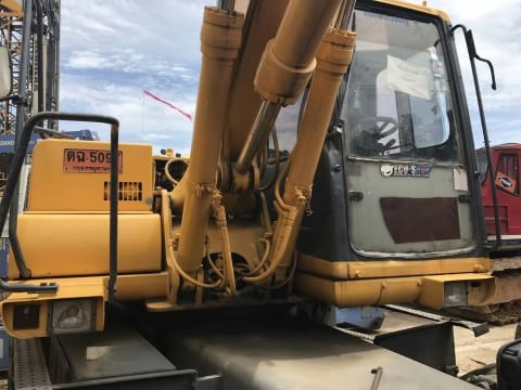 ขายล้อยางKomatsu Pc130-6 สภาพสวยพร้อมใช้ ต่อคุณอ๊อฟพิจิตร086-737-9991