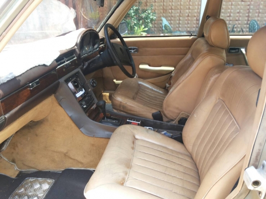 BENZ W116 คลาสสิค ภาษีเต็ม ชุดโอนพร้อม  ขับกลับได้เลย รถเดิม ทรงดี ภายในดี อุปกรณ์ครบ ราคาสุดคุ้ม