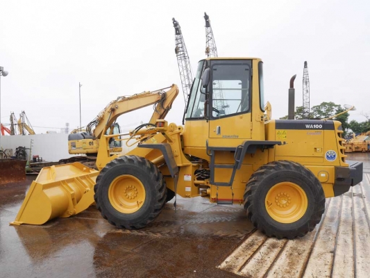 ขาย รถสวยมาก KOMATSU WA100-3 สภาพเหมือนป้ายแดง มือ2นำเข้าจากญี่ปุ่น สนใจโทร.090-986-2521 อ๊อบ