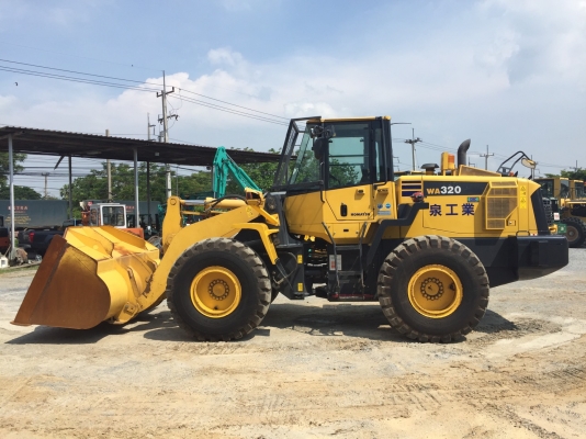 มาใหม่ สวยสุด KOMATSU WA320-6 นำเข้าจากญี่ปุ่น โทร.090-986-2521 อ๊อบ