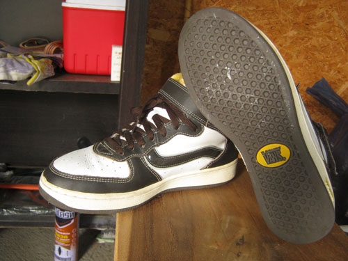 รองเท้า Vans V2001SP MID no.42.5