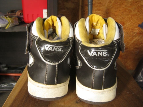 รองเท้า Vans V2001SP MID no.42.5