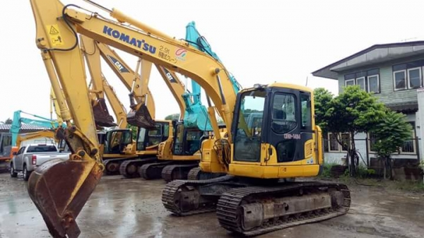 ขายรถแม็คโค KOMATSU PC 138-8 AC ค่ะ