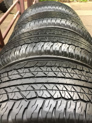 ยาง Dunlop 265 60 18 ปี16 ดอกเต็ม ไม่มีปะ เนื้อนิ่มๆ ราคาไม่แพง