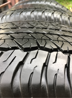 ยาง Dunlop 265 60 18 ปี16 ดอกเต็ม ไม่มีปะ เนื้อนิ่มๆ ราคาไม่แพง