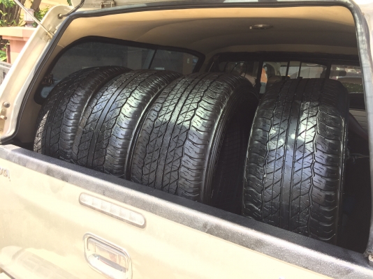 ยาง Dunlop 265 60 18 ปี16 ดอกเต็ม ไม่มีปะ เนื้อนิ่มๆ ราคาไม่แพง