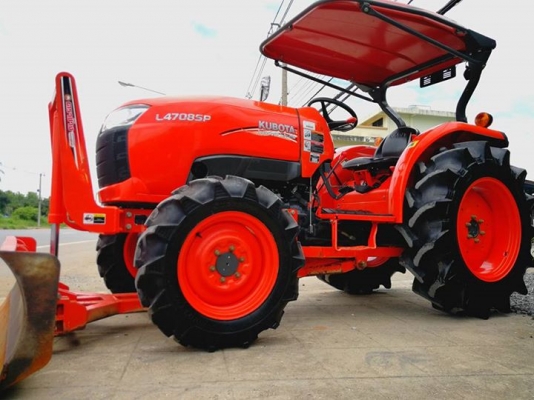 คูโบต้า L4708SP 4 WD ชุดดันหน้าช้าง ผานหลังใหม่ CMT6x24 ทำงาน 475 ชั่วโมง..จดทะเบียน ก.ค.2558