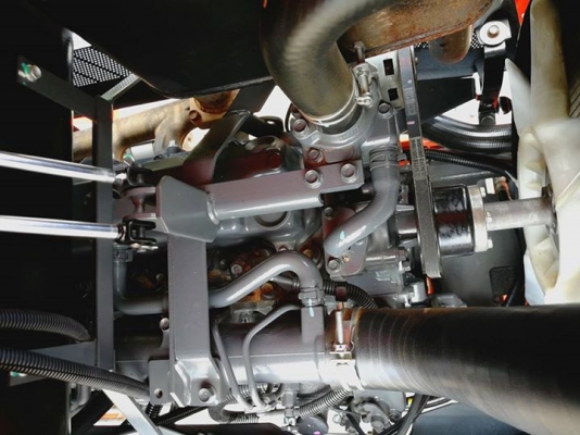 คูโบต้า L4708SP 4 WD ชุดดันหน้าช้าง ผานหลังใหม่ CMT6x24 ทำงาน 475 ชั่วโมง..จดทะเบียน ก.ค.2558