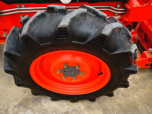 คูโบต้า L4708SP 4 WD ชุดดันหน้าช้าง ผานหลังใหม่ CMT6x24 ทำงาน 475 ชั่วโมง..จดทะเบียน ก.ค.2558