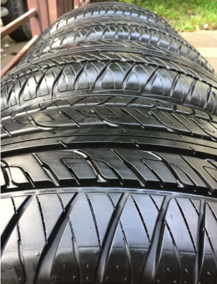 ยาง Dunlop 265 50 20 กลางปี14 ดอกเต็ม ไม่มีปะ เนื้อนิ่มๆ ราคาไม่แพง