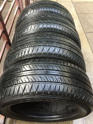 ยาง Dunlop 265 50 20 กลางปี14 ดอกเต็ม ไม่มีปะ เนื้อนิ่มๆ ราคาไม่แพง