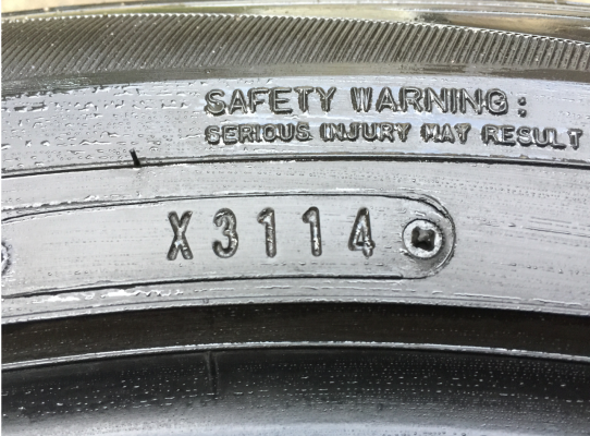 ยาง Dunlop 265 50 20 กลางปี14 ดอกเต็ม ไม่มีปะ เนื้อนิ่มๆ ราคาไม่แพง
