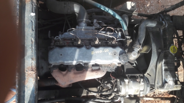 ขายเครื่องพร้อมเกียร์ hino 117 ขายเครื่องพร้อมเกียร์ hino 117