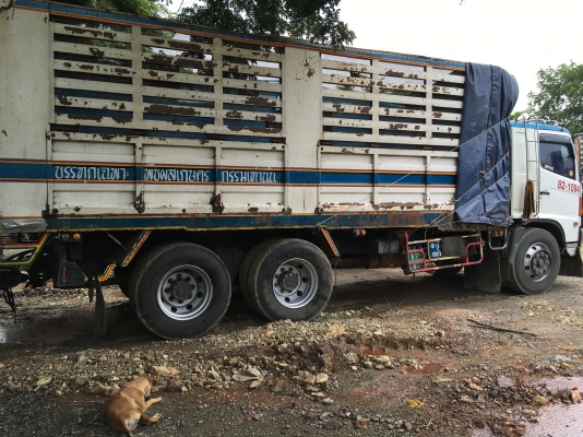 พ่วง 18 ล้อ HINO MEGA  260 แรง ปี 47  กระบะเหล็ก คอกเกษตร - ดั้มอู่เด่นชัย  ปี 47  สภาพร้อมใช้งาน เอกสารพร้อมโอน