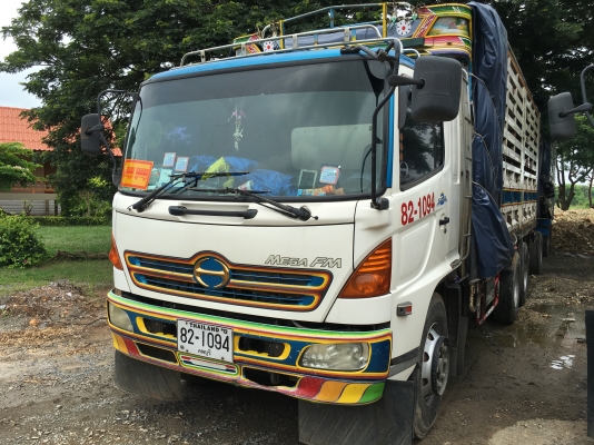 พ่วง 18 ล้อ HINO MEGA  260 แรง ปี 47  กระบะเหล็ก คอกเกษตร - ดั้มอู่เด่นชัย  ปี 47  สภาพร้อมใช้งาน เอกสารพร้อมโอน