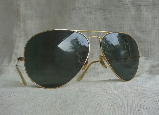 แว่นตาท่านนายพล  อเมริกันวินเทจ ยุค &#039;70s  &#039;เรย์-แบน แมคอาเธอร์&#039;  ราคาประหยัด!  Vintage B&amp;L RAY-BAN USA  บิ๊กไซซ์!  ตัวแท้!  จริงใจ - ไม่จิงโจ้!