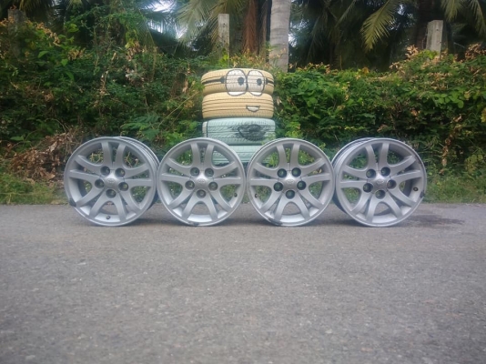 ขายล้อแม็ก Toyota Tiger D4D สีเดิมโรงงาน ขอบ 15 4 วง ราคา 5,500 บาท