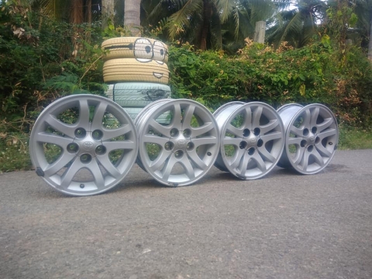 ขายล้อแม็ก Toyota Tiger D4D สีเดิมโรงงาน ขอบ 15 4 วง ราคา 5,500 บาท ขายล้อแม็ก Toyota Tiger D4D สีเดิมโรงงาน ขอบ 15 4 วง ราคา 5,500 บาท