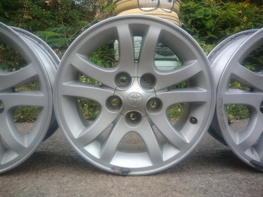 ขายล้อแม็ก Toyota Tiger D4D สีเดิมโรงงาน ขอบ 15 4 วง ราคา 5,500 บาท ขายล้อแม็ก Toyota Tiger D4D สีเดิมโรงงาน ขอบ 15 4 วง ราคา 5,500 บาท
