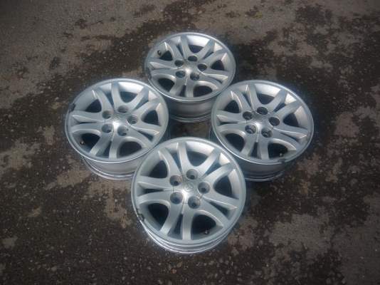ขายล้อแม็ก Toyota Tiger D4D สีเดิมโรงงาน ขอบ 15 4 วง ราคา 5,500 บาท
