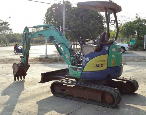 รถขุด IHI 30VX รถนำเข้าจากญี่ปุ่น เครื่องยันม่าร์ รุ่นใหม่ รถขุด IHI 30VX รถนำเข้าจากญี่ปุ่น เครื่องยันม่าร์ รุ่นใหม่
