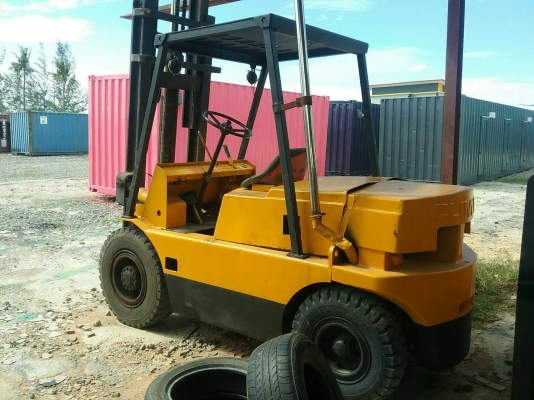 รถโฟลคลิฟท์ ขนาด 4 ตัน รถไม่มีเล่มทะเบียน รถโฟลคลิฟท์ ขนาด 4 ตัน รถไม่มีเล่มทะเบียน