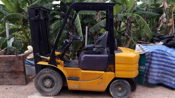 ขายรถยก 2.5 ตัน ดีเซล