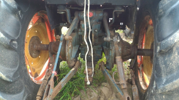 สามย่านแทรคเตอร์  ขายรถไถ KUBOTA L1-24 เครื่องดี เกียร์ดี ราคา 85,000 มีรถขนส่งบริการ ร้านสามย่านแทรคเตอร์ อ.แกลง จ.ระยอง 0897489639,0818618678,0899347475 id line=0897489639 id line=0818618678 id line=0899347475