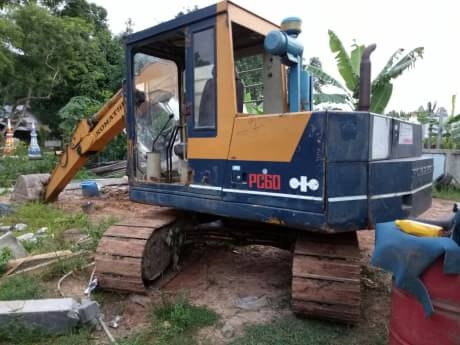 KOMATSU PC 60-3