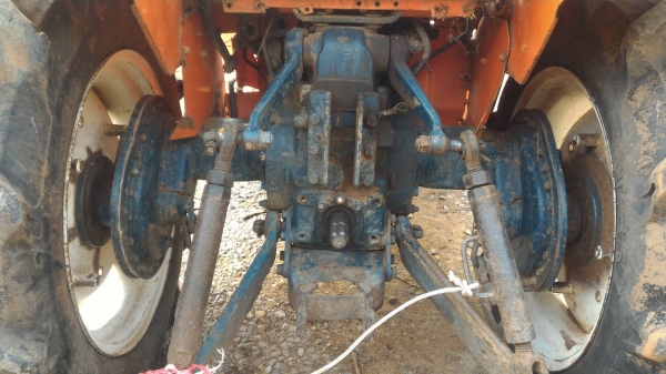 สามย่านแทรคเตอร์  ขายรถไถ KUBOTA L2002DT  เครื่องดี เกียร์ดี ราคา 75,000 มีรถขนส่งบริการ ร้านสามย่านแทรคเตอร์ อ.แกลง จ.ระยอง 0897489639,0818618678,0899347475 id line=0897489639 id line=0818618678 id line=0899347475