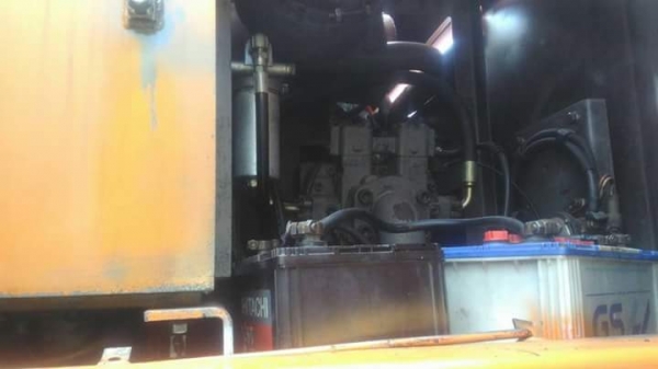 ขายHITACHI  EX90  รถเก่าใน  สภาพดี  ตรวจเช็คระบบพร้อมใช้  โทร  089-3818694  ดวงนภา