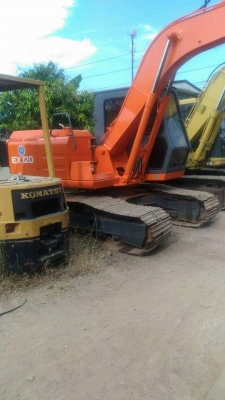 ขายHITACHI  EX90  รถเก่าใน  สภาพดี  ตรวจเช็คระบบพร้อมใช้  โทร  089-3818694  ดวงนภา