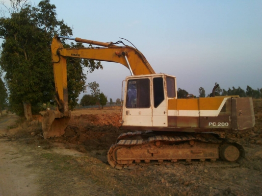 ขายยกชุด+รถเกี่ยวข้าวตัวเดิน 200 + รถแทเลอร์รถลาก