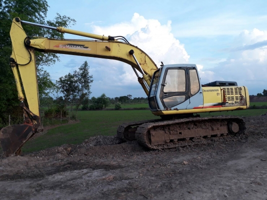 ขายด่วน SUMITOMO SH200 สภาพสวยพร้อมใช้งาน เครื่องเดิมปั้มเดิม รถทำงานดีเยี่ยม ช่วงล่างสวย เองแน่น รถทำงานดี แอร์เย็น เอกสารเล่มทะเบียน สนใจสอบถาม 093-0764943  088-3223272