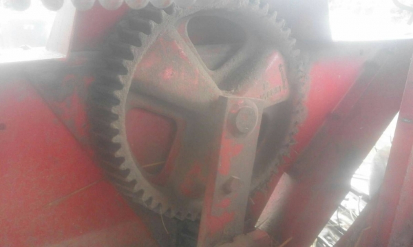 รถอัดฟาง INTER 440