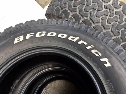 ยางBF All-Terrain 265/75/16 ตัวหนังสือขาว สภาพดี4เส้น ยางBF All-Terrain 265/75/16 ตัวหนังสือขาว สภาพดี4เส้น