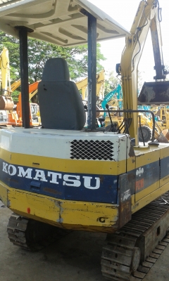 ต้องการขายรถขุดยี่ห้อ KOMATSU-PC10-6 รถนอกนำเข้าจากญี่ปุ่น ต้องการขายรถขุดยี่ห้อ KOMATSU-PC10-6 รถนอกนำเข้าจากญี่ปุ่น