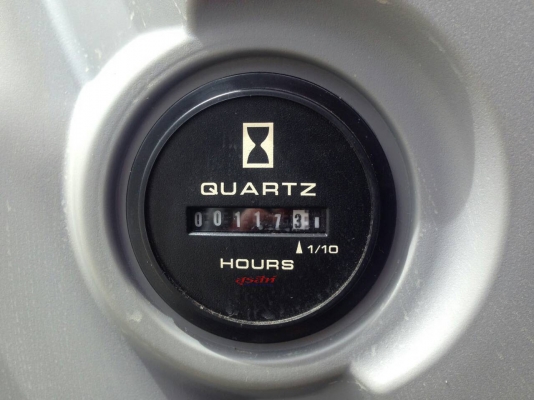 ขายรถแบ็คโฮ KOBELCO SK200-8 Yn12 ใช้งานไม่ถึงปี เพียง 1 พันชั่วโมง มีจำนวน 2 คัน ขายรถแบ็คโฮ KOBELCO SK200-8 Yn12 ใช้งานไม่ถึงปี เพียง 1 พันชั่วโมง มีจำนวน 2 คัน