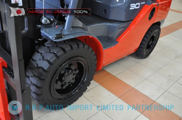 ขายรถโฟล์คลิฟท์มือสอง TOYOTA รุ่น 8FG30-10596 นำเข้าจากประเทศญี่ปุ่น 100\% ไม่เคยใช้งานในไทย