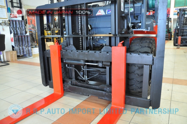 ขายรถโฟล์คลิฟท์มือสอง TOYOTA รุ่น 8FG30-10596 นำเข้าจากประเทศญี่ปุ่น 100\% ไม่เคยใช้งานในไทย