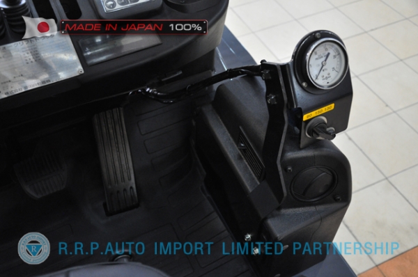 ขายรถโฟล์คลิฟท์มือสอง TOYOTA รุ่น 8FG30-10596 นำเข้าจากประเทศญี่ปุ่น 100\% ไม่เคยใช้งานในไทย