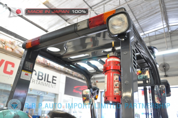 ขายรถโฟล์คลิฟท์มือสอง TOYOTA รุ่น 8FG30-10596 นำเข้าจากประเทศญี่ปุ่น 100\% ไม่เคยใช้งานในไทย