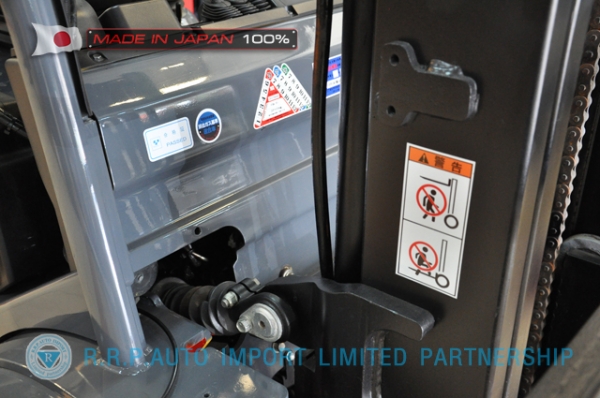 ขายรถโฟล์คลิฟท์มือสอง TOYOTA รุ่น 8FG30-10596 นำเข้าจากประเทศญี่ปุ่น 100\% ไม่เคยใช้งานในไทย