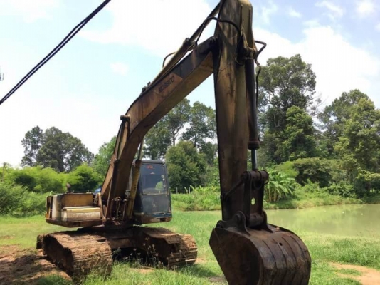 ขายด่วน แม็คโคร KOBELCO SK200 MART III สภาพพร้อมใช้งาน เครื่องปั้มดีเยี่ยม โซ่หนาสองข้าง รถทำงานดีเยี่ยม ทำงานดีไม่โหลด เอกสารสัญญาซืัอขาย สนใจสอบถาม 093-0764943  088-3223272